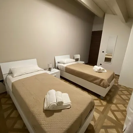 House Bed & Breakfast *